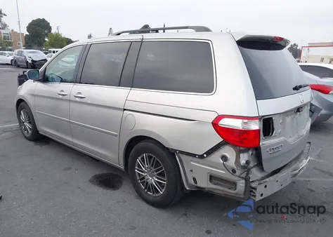 2006 Honda Odyssey Touring z USA, uszkodzony, nr VIN 5FNRL38846B045009